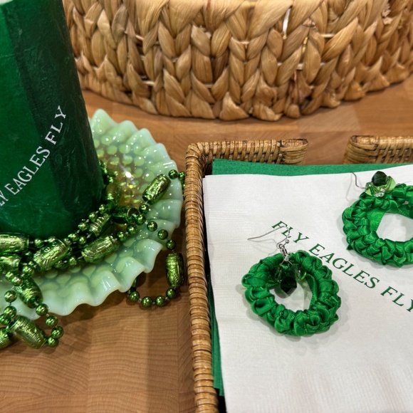 Fly Eagles Fly hand crafted earrings - Picture 13 of 13